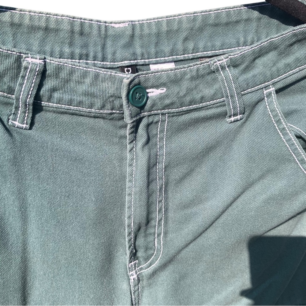 H&M Women's Green Cargo Pants, Size 8 - Picture 4 of 11